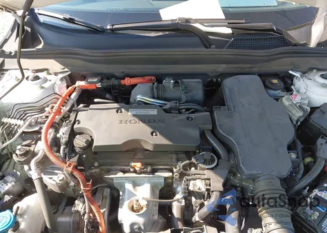 2018 Honda Accord Hybrid z USA, uszkodzony, nr VIN 1HGCV3F11JA010260